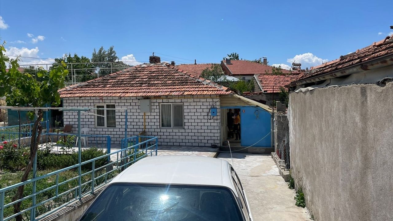 Burdur'da Dört Gün Sonra Evinin İçinde Ölü Bulunan Halil Özel'in Kimliği Belirlendi