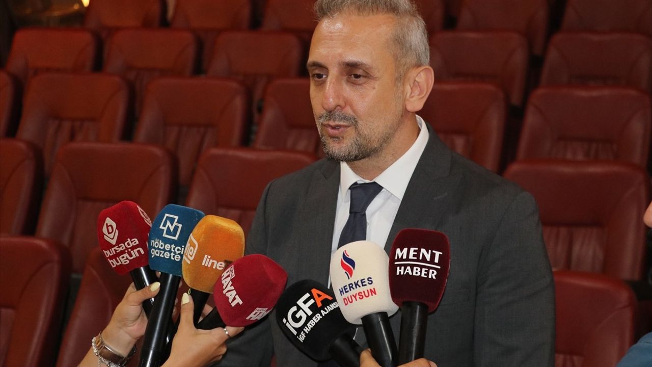 Bursa Devlet Tiyatrosu Rekor Seyirci Sayısıyla Sezonu Tamamladı