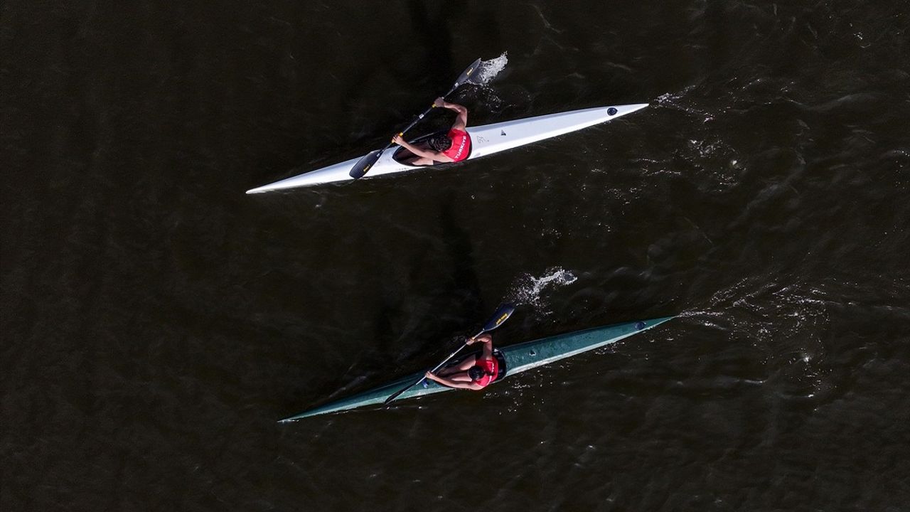 Bursalı Genç Milli Kanocular, Avrupa ve Dünya Şampiyonalarında Birinci Olmayı Hedefliyor