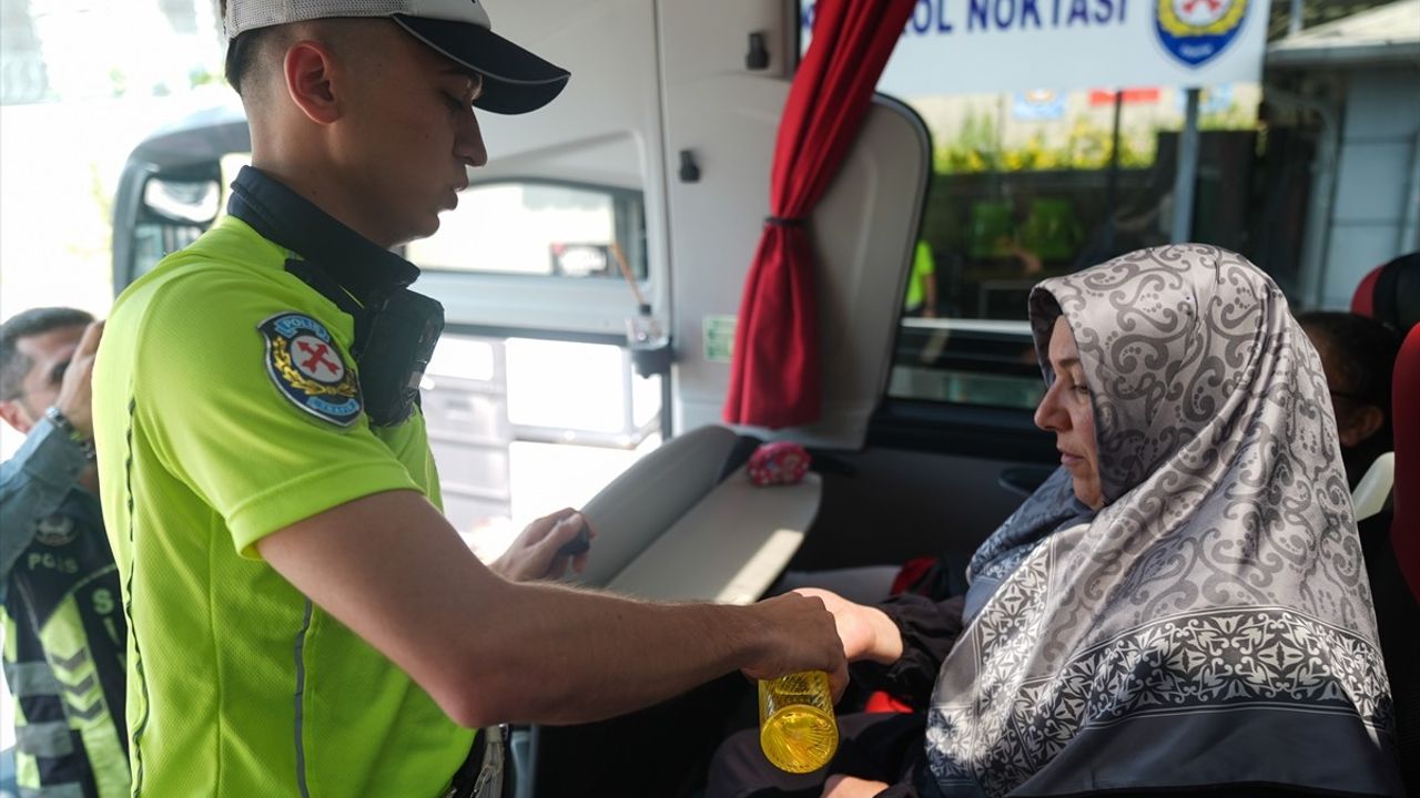 Büyük İstanbul Otogarı'nda Bayram Denetimleri Devam Ediyor