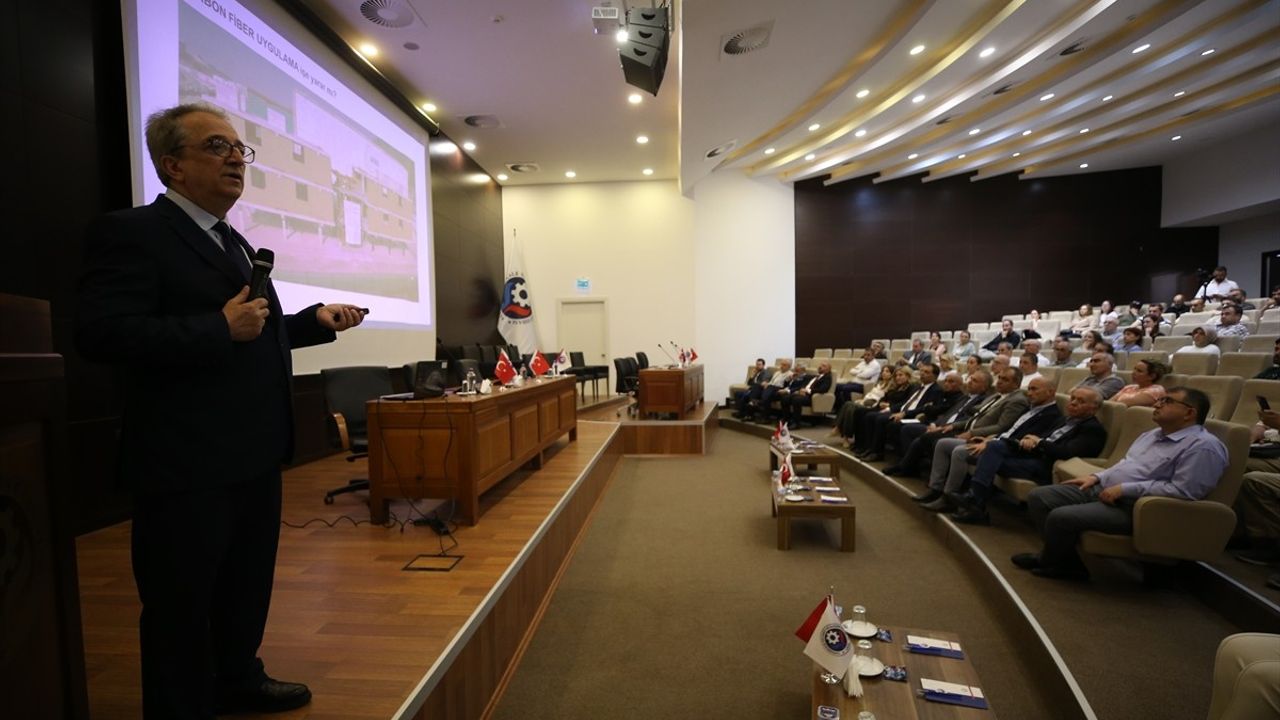 Çanakkale'de Kentsel Dönüşüm ve Bina Güçlendirme Konferansı Düzenlendi