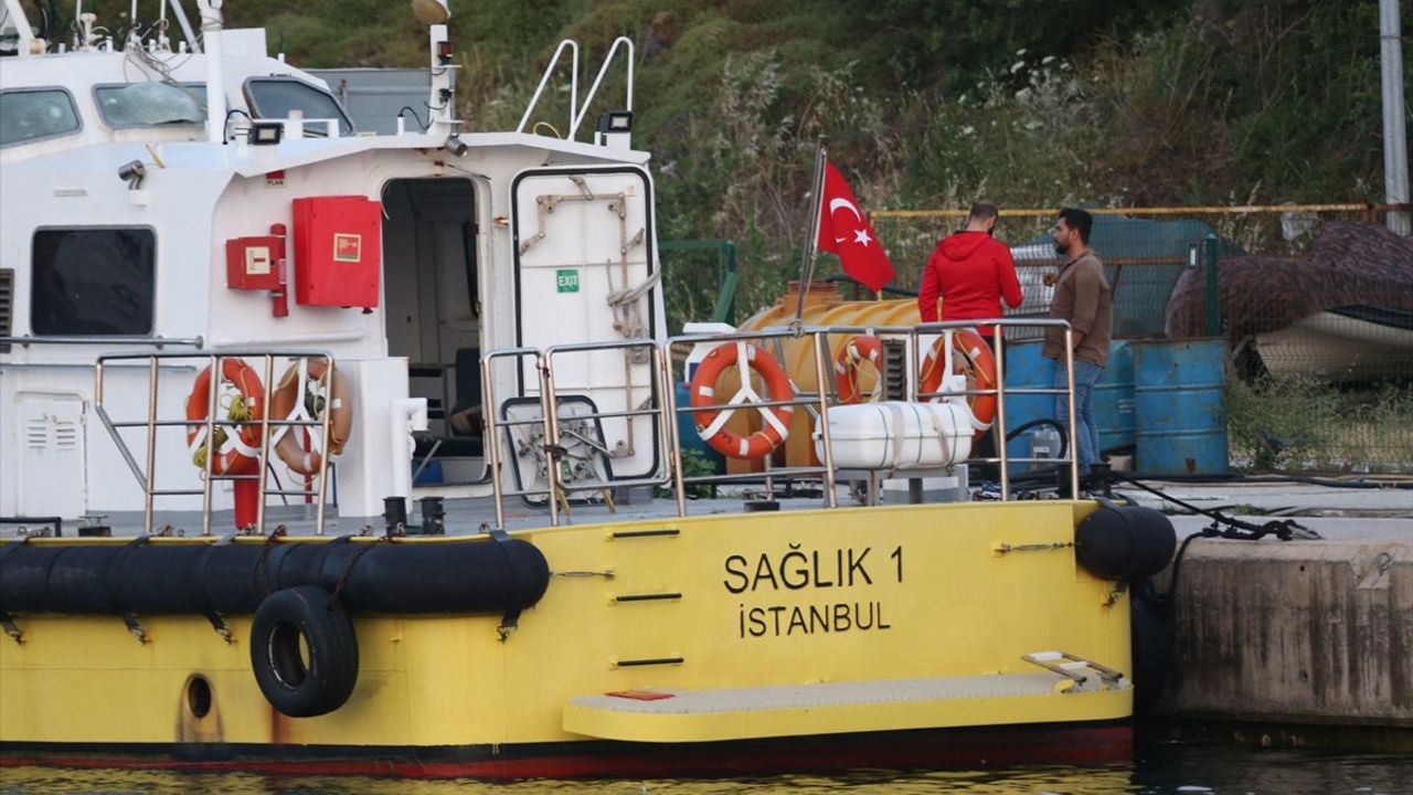 Çanakkale'de Sağlık-1 Botu'nda Patlama: 1 Sağlık Personeli Hayatını Kaybetti