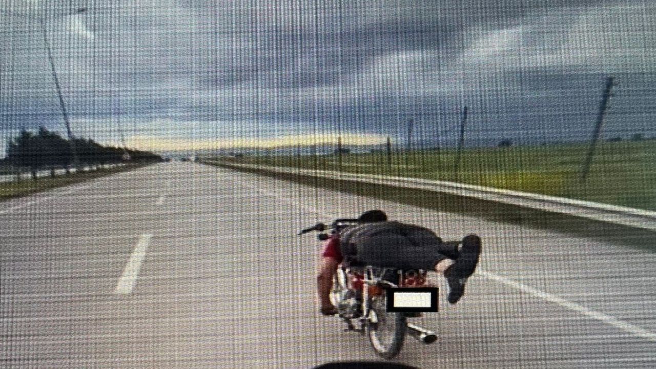 Çanakkale'nin Biga İlçesinde Motosiklet Sürücüleri Gözaltına Alındı