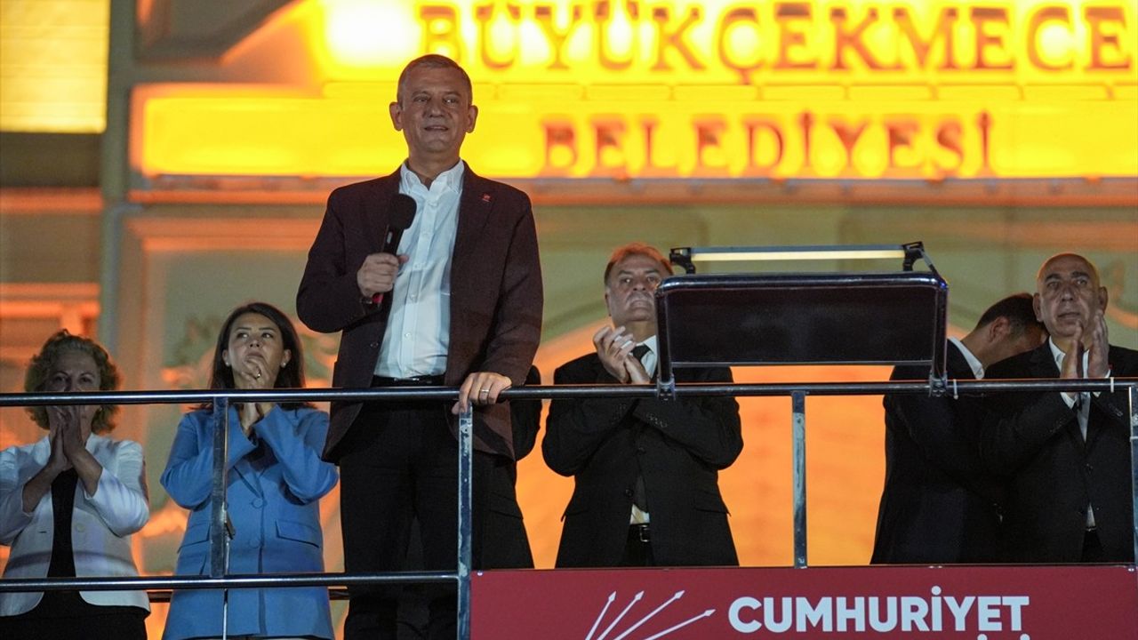 CHP Genel Başkanı Özgür Özel, Büyükçekmece Mitinginde Önemli Açıklamalarda Bulundu