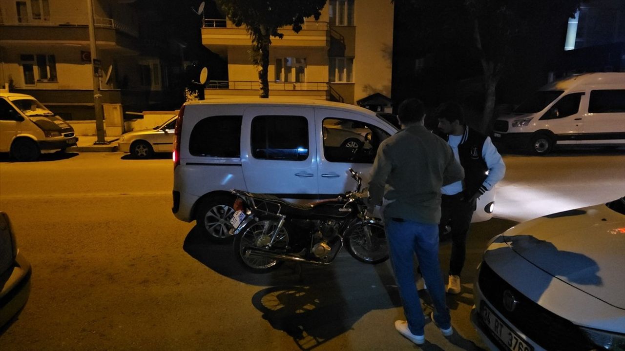 Çorum'da Motosiklet Hırsızları Kovalamaca Sonucu Yakalandı