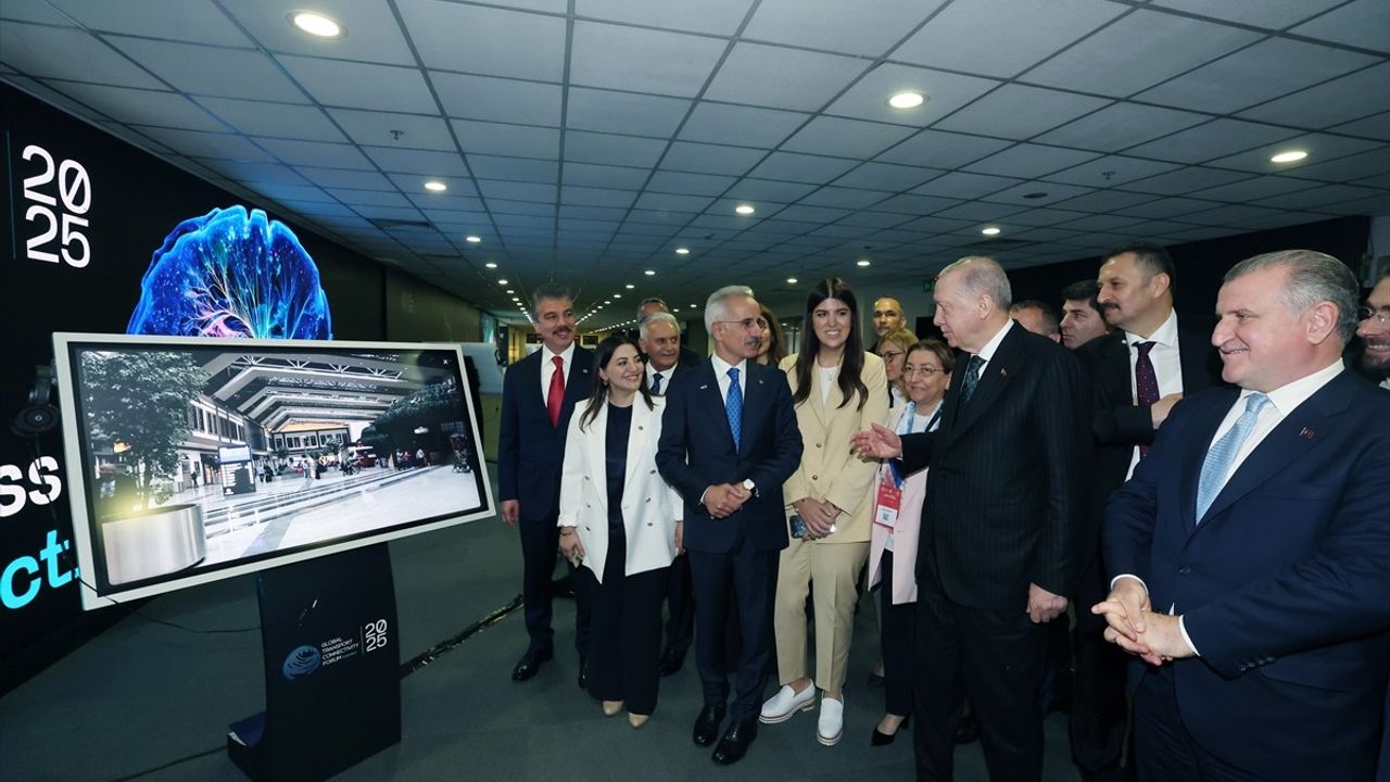 Cumhurbaşkanı Erdoğan, Küresel Ulaştırma Koridorları Forumu'nda Önemli Mesajlar Verdi