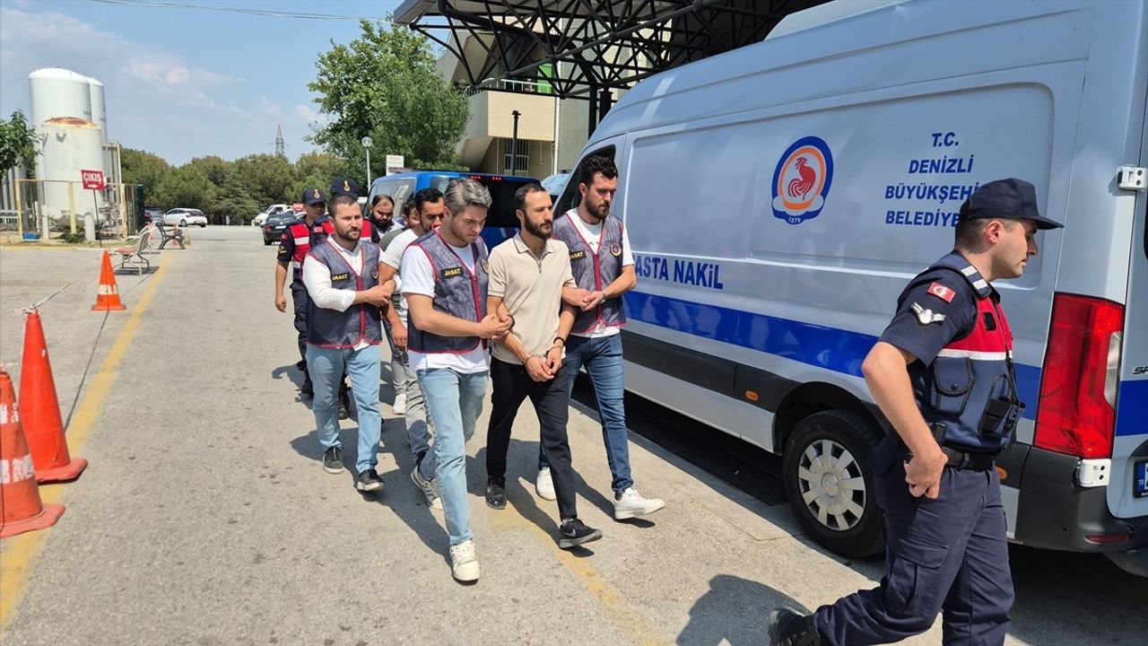 Denizli'de Fabrikadan Hırsızlık Şüphesi: 5 Gözaltı