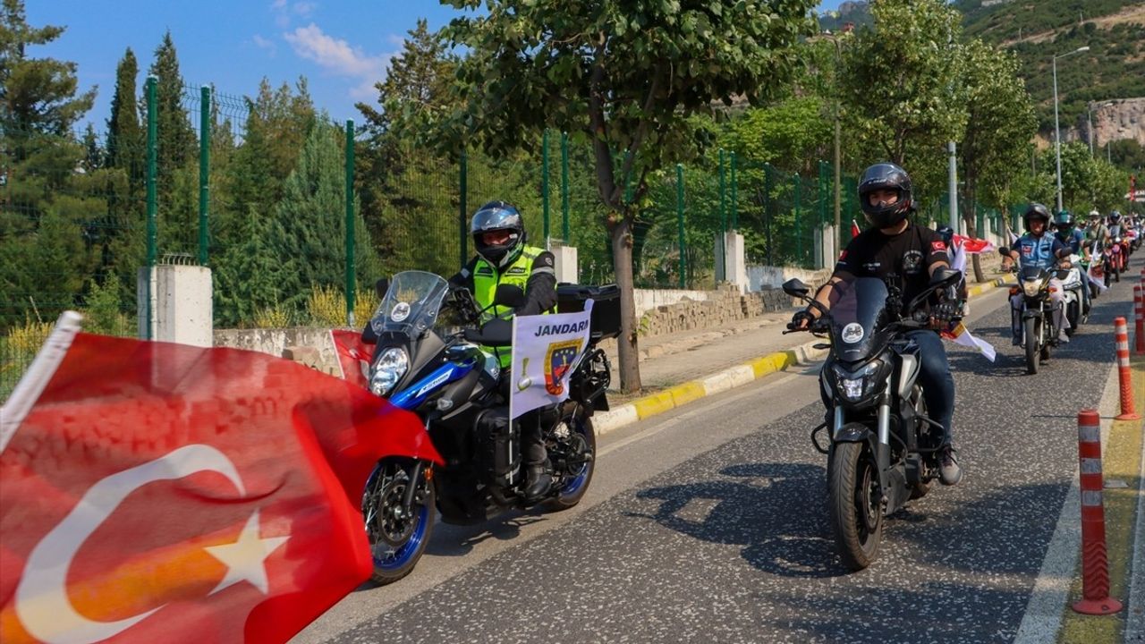 Denizli'de Motosikletliler Jandarma Teşkilatının 186. Kuruluş Yıl Dönümünü Kutladı