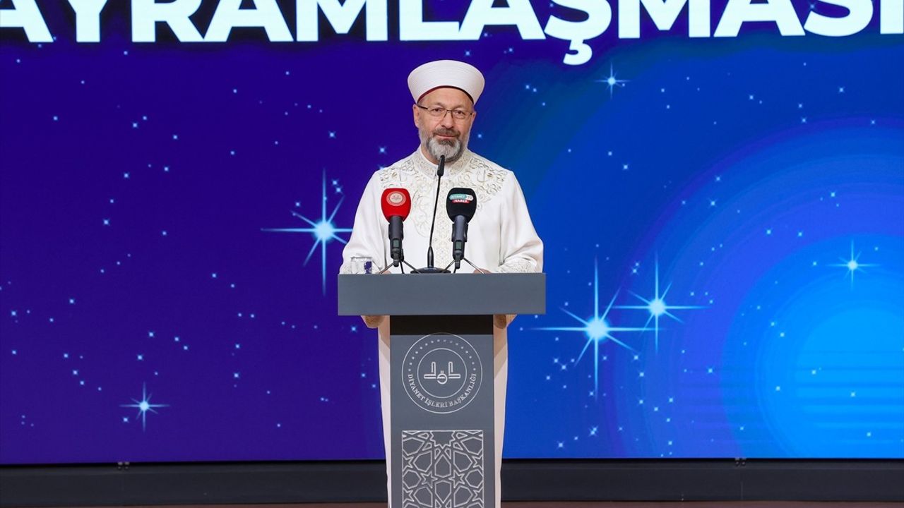 Diyanet İşleri Başkanı Erbaş, Çalışanlarla Kurban Bayramı'nı Kutladı