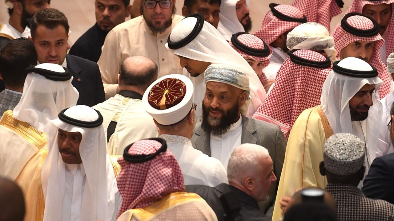 Diyanet İşleri Başkanlığı 'En Başarılı Hac Organizasyonu' Ödülünü Kazandı