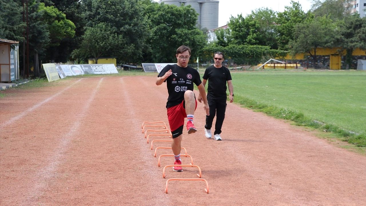 Down Sendromlu Millî Atlet Emirhan Akçakoca'nın Hedefi İkinci Kez Avrupa Şampiyonluğu