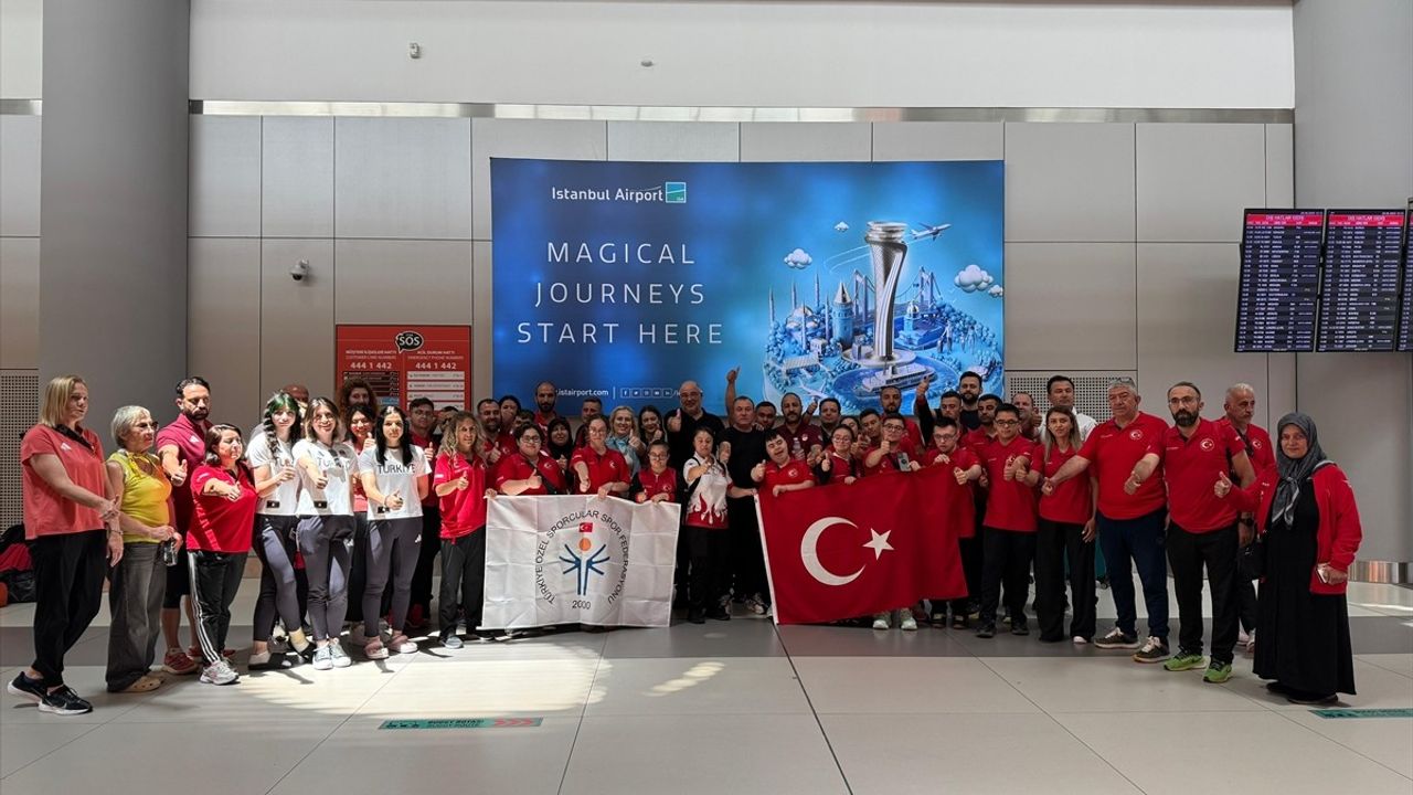 Down Sendromlu Milli Sporcular, Avrupa Şampiyonası İçin Çekya'ya Gitti