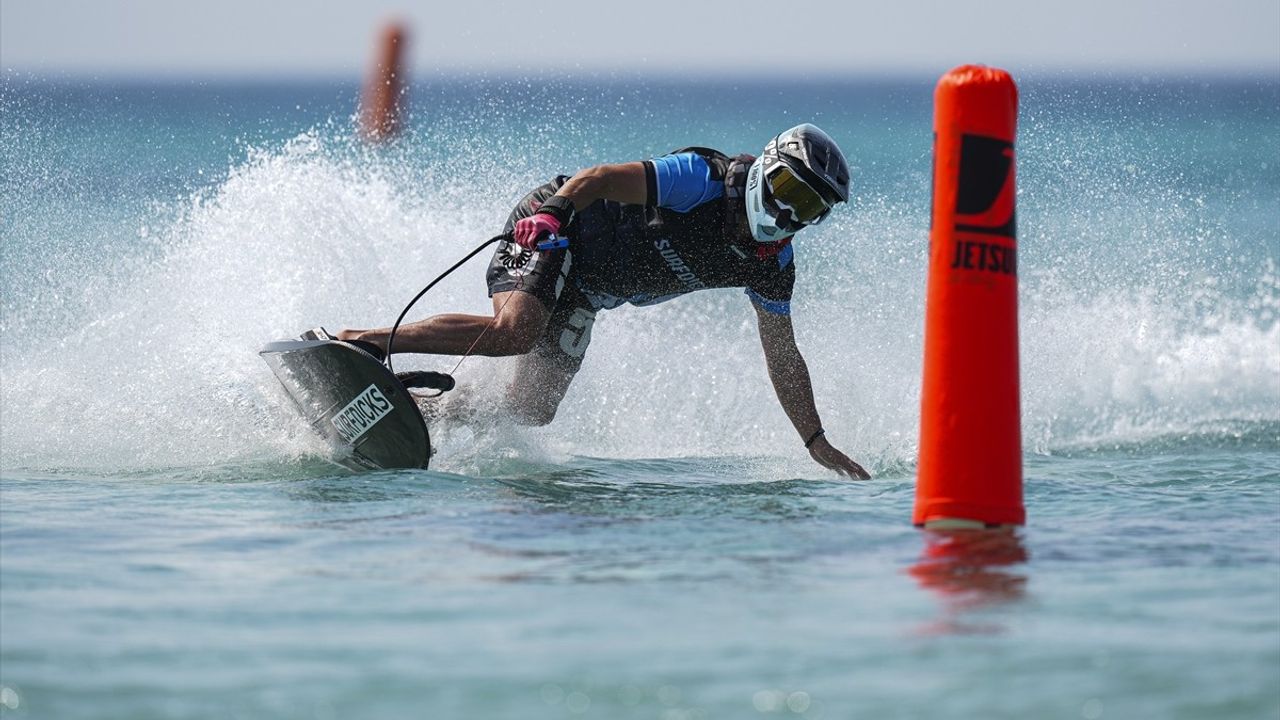 Dünya Motosurf Şampiyonası Çeşme'de Başladı