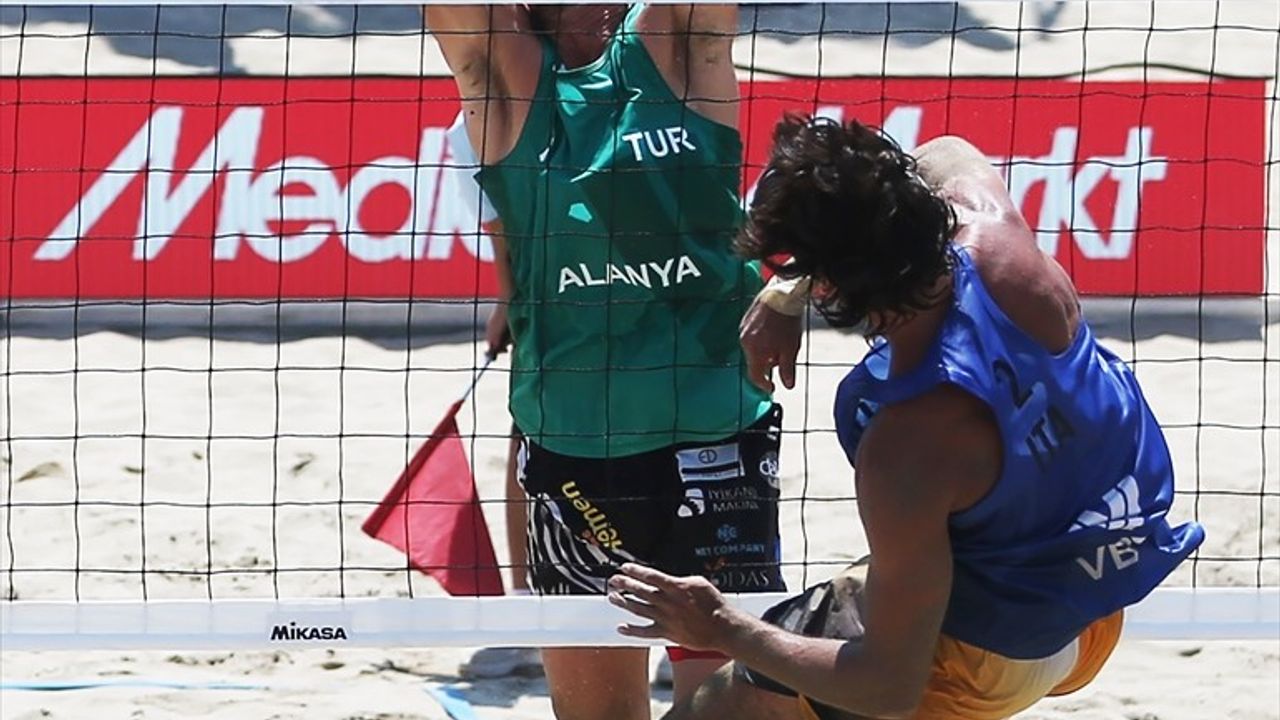 Dünya Plaj Voleybolu Pro Tur 2025, Alanya Etabı: Türkiye İtalya'ya 2-0 Yenildi