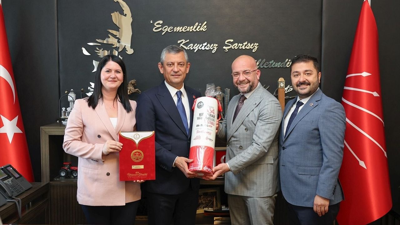 Edirne Belediye Başkanı Akın, CHP Genel Başkanı Özgür Özel'i Kırkpınar'a Davet Etti