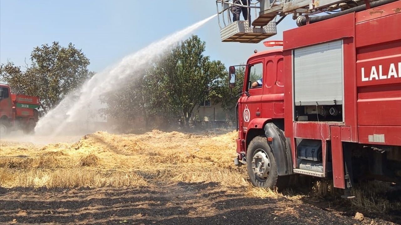 Edirne'nin Lalapaşa İlçesinde Anız Yangını Kontrol Altına Alındı