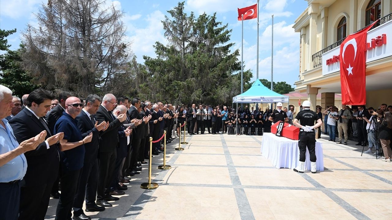 Edirne Vali Yardımcısı Erdoğan Beypınar Kalp Krizi Nedeniyle Hayatını Kaybetti