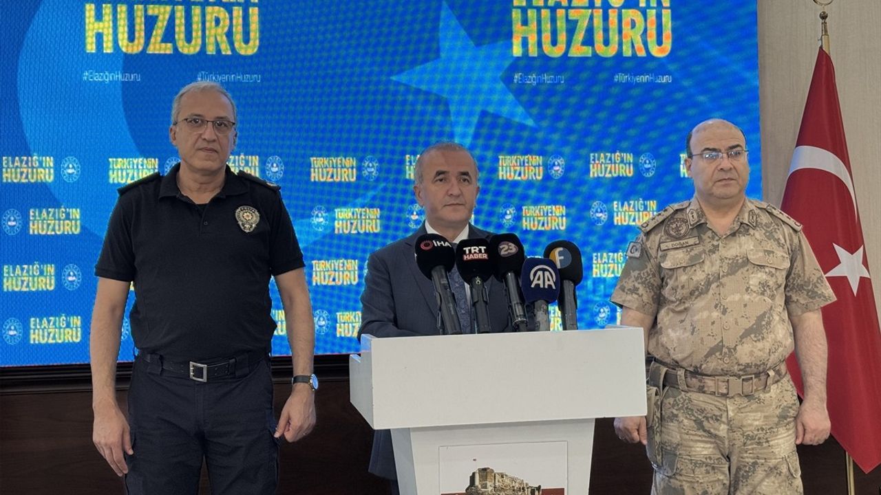 Elazığ'da Huzur, Asayiş ve Güvenlik Bilgilendirme Toplantısı Gerçekleştirildi