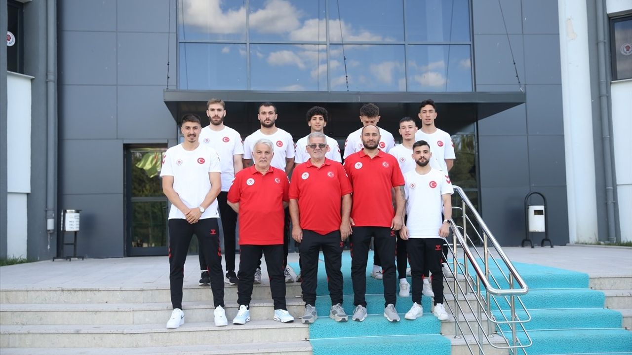 Erkek Boks Milli Takımı Gürcistan'da Hazırlık Turnuvasına Katıldı