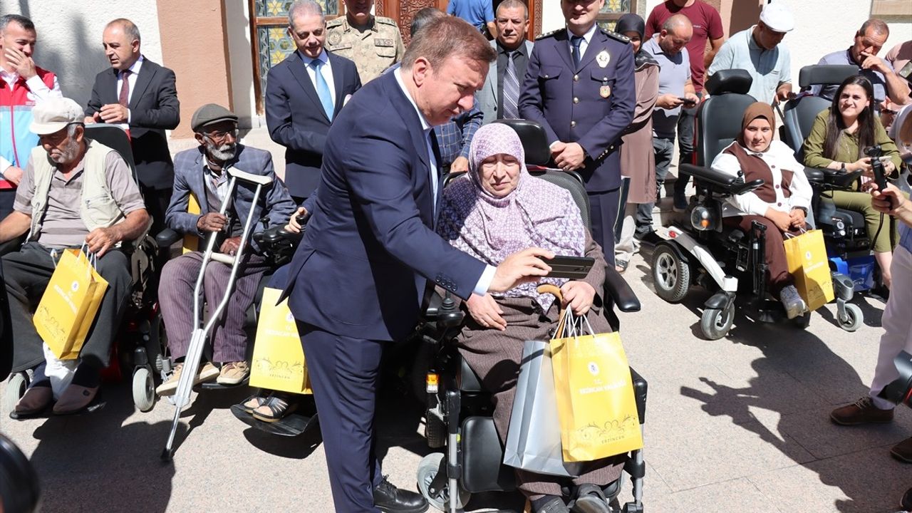 Erzincan'da 24 Engelliye Akülü Araç Desteği Sağlandı