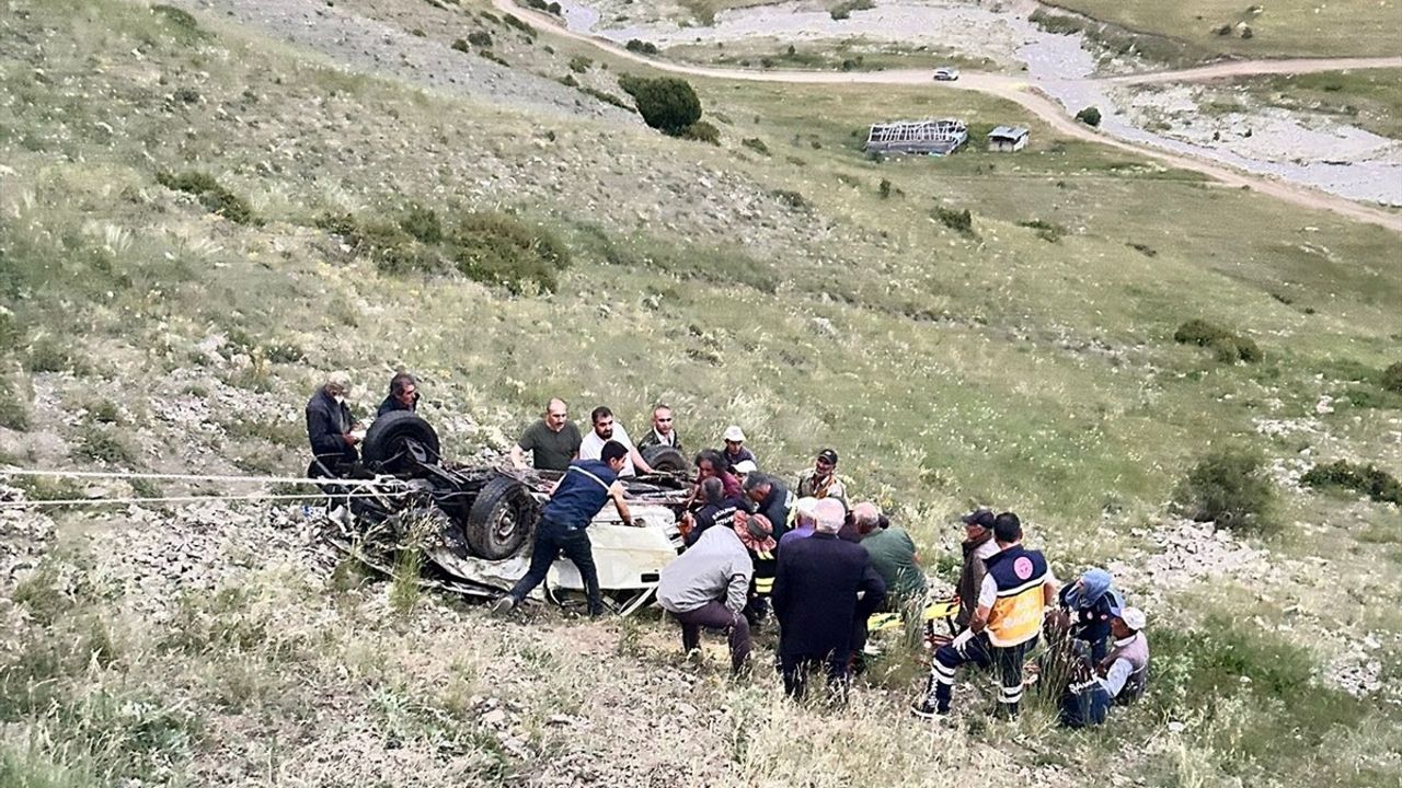 Erzurum Oltu'da Kamyonet Kazası: Sürücü Hayatını Kaybetti