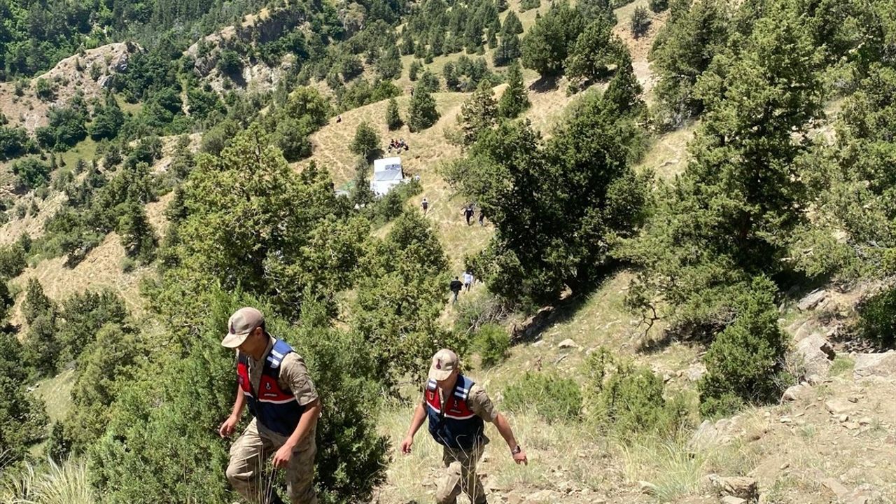 Erzurum'un Oltu İlçesinde Oltu Taşı Ocağında Göçük