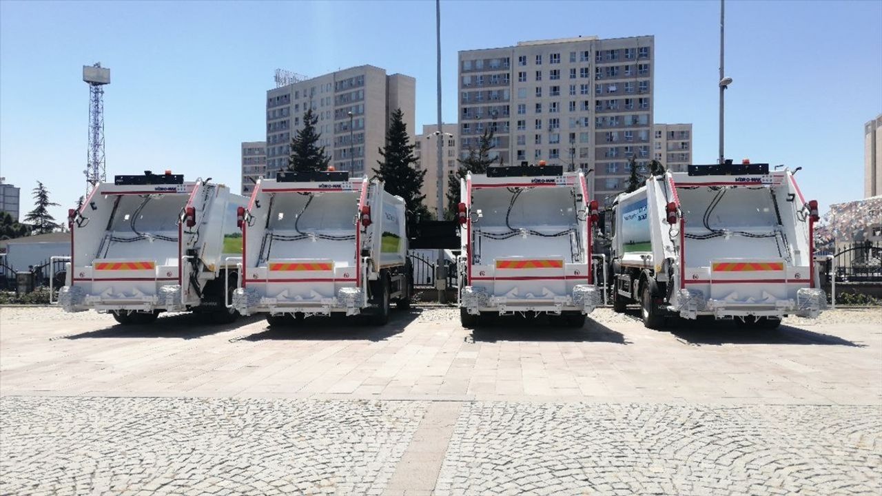 Esenyurt Belediyesi Temizlik Araçları Hibe Aldı