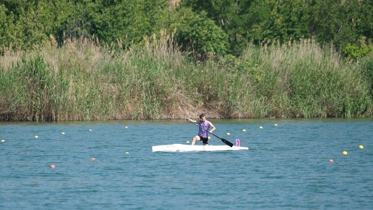 Eskişehir'de Durgunsu Kano Türkiye Şampiyonası Heyecanı Başladı