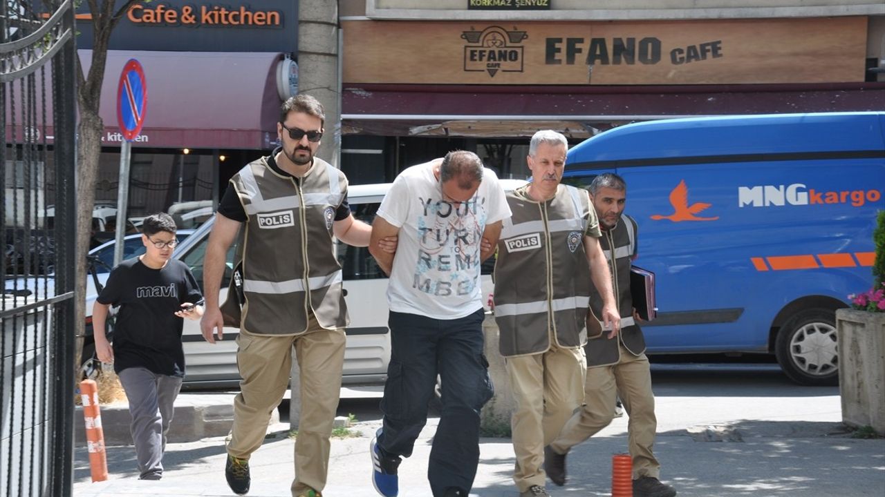 Eskişehir'de Köpeğe Şiddet Uygulayan Şüpheli Gözaltına Alındı