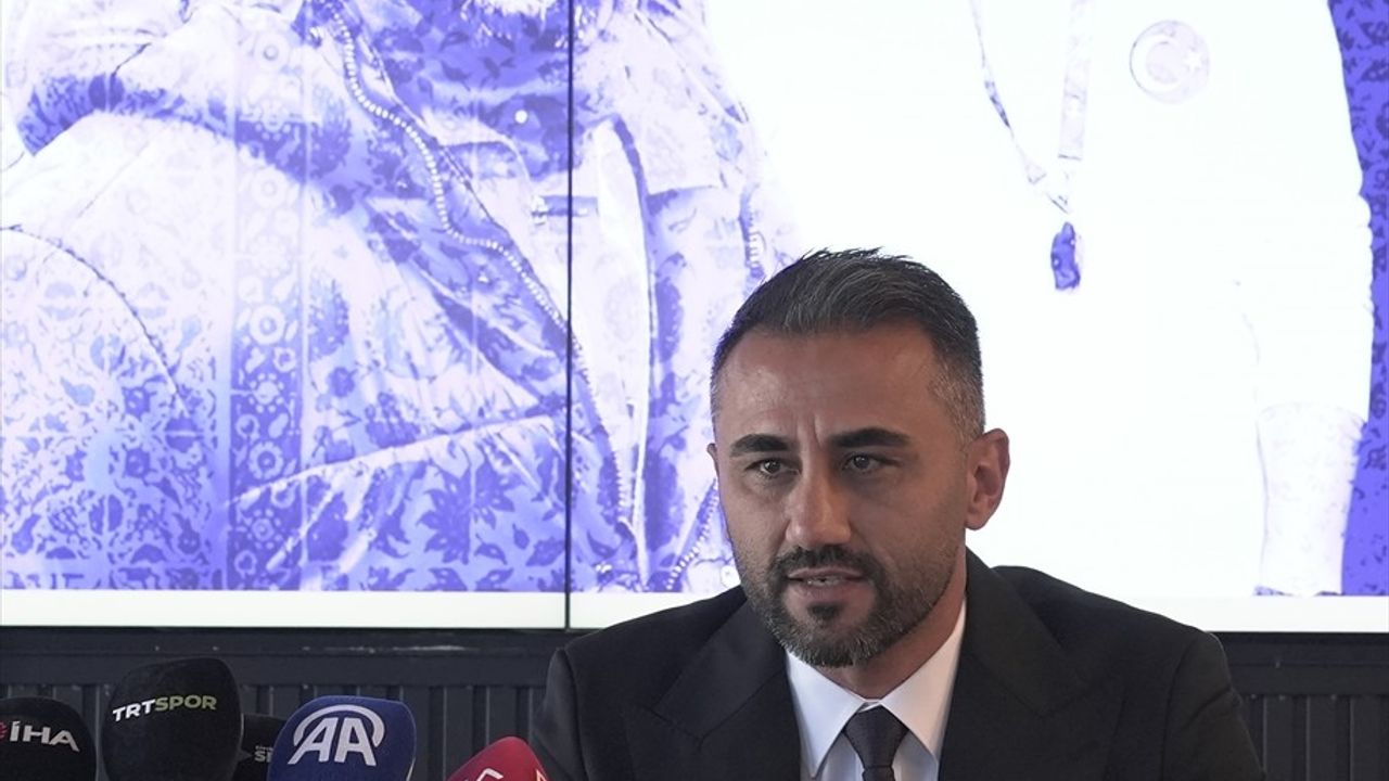 Eyüpspor, Selçuk Şahin ile 3 Yıllık Sözleşme İmzaladı