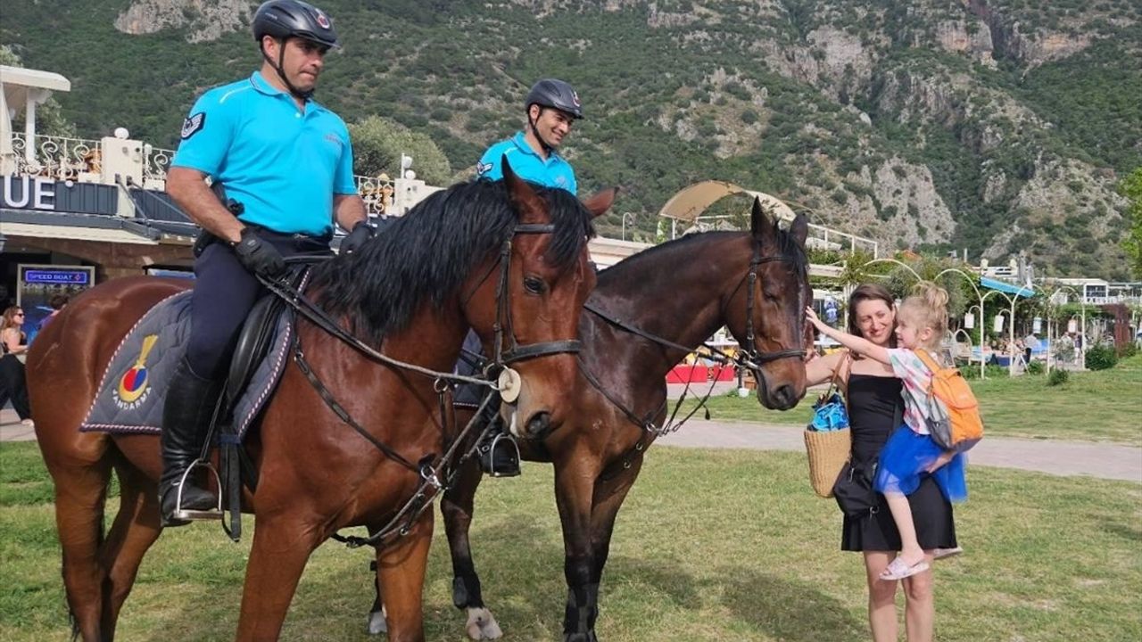 Fethiye'de Atlı Jandarma Ekibi Göreve Başladı