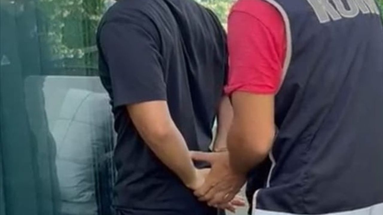 Fethiye'de Uluslararası Düzeyde Aranan Şahıs Yakalandı