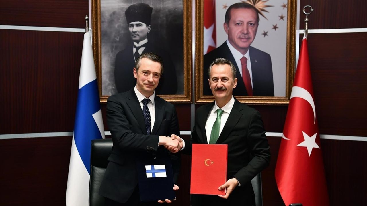 Finlandiya ve Türkiye Arasında Savunma Sanayii İş Birliği Mutabakat Muhtırası İmzalandı