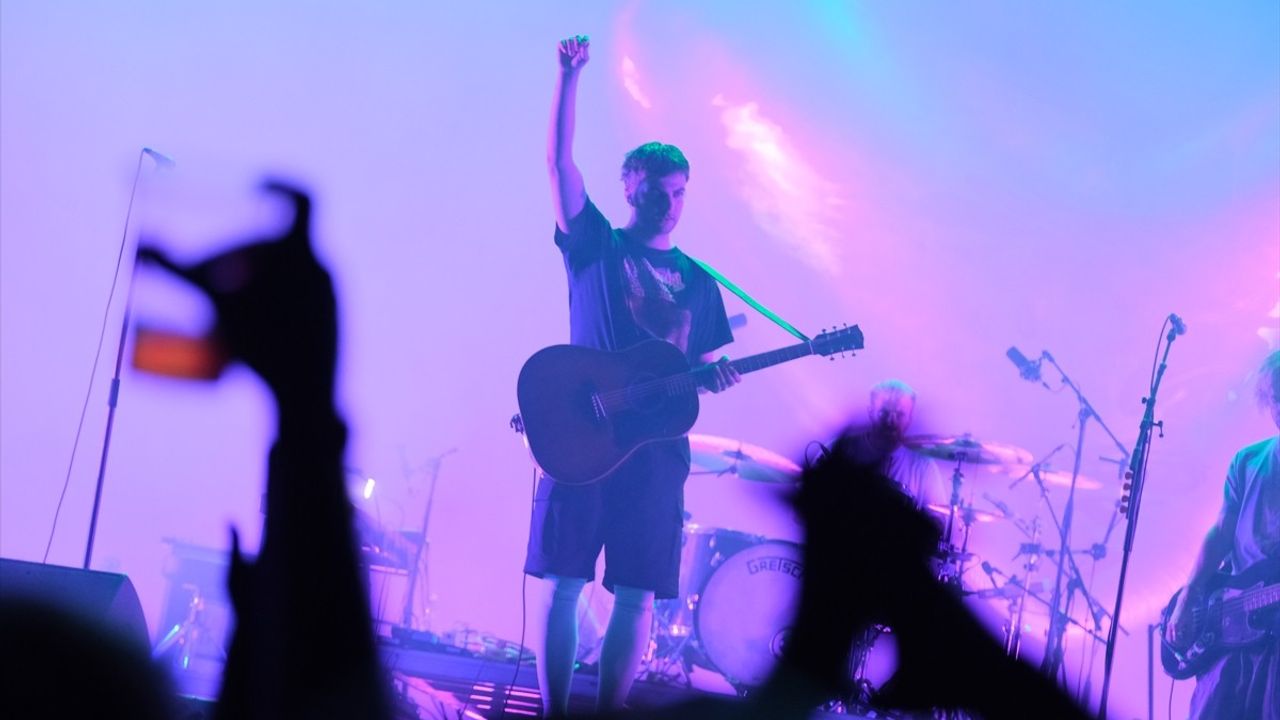 Fontaines D.C. İstanbul Konserinde Filistin'e Destek Mesajı Verdi