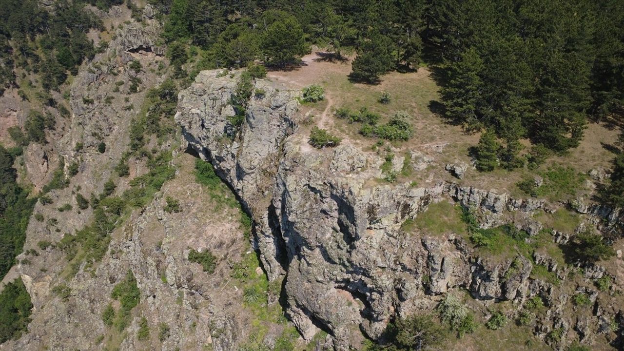 Gelin Uçtu Kayalıkları Tabiat Parkı Olarak Tescillendi