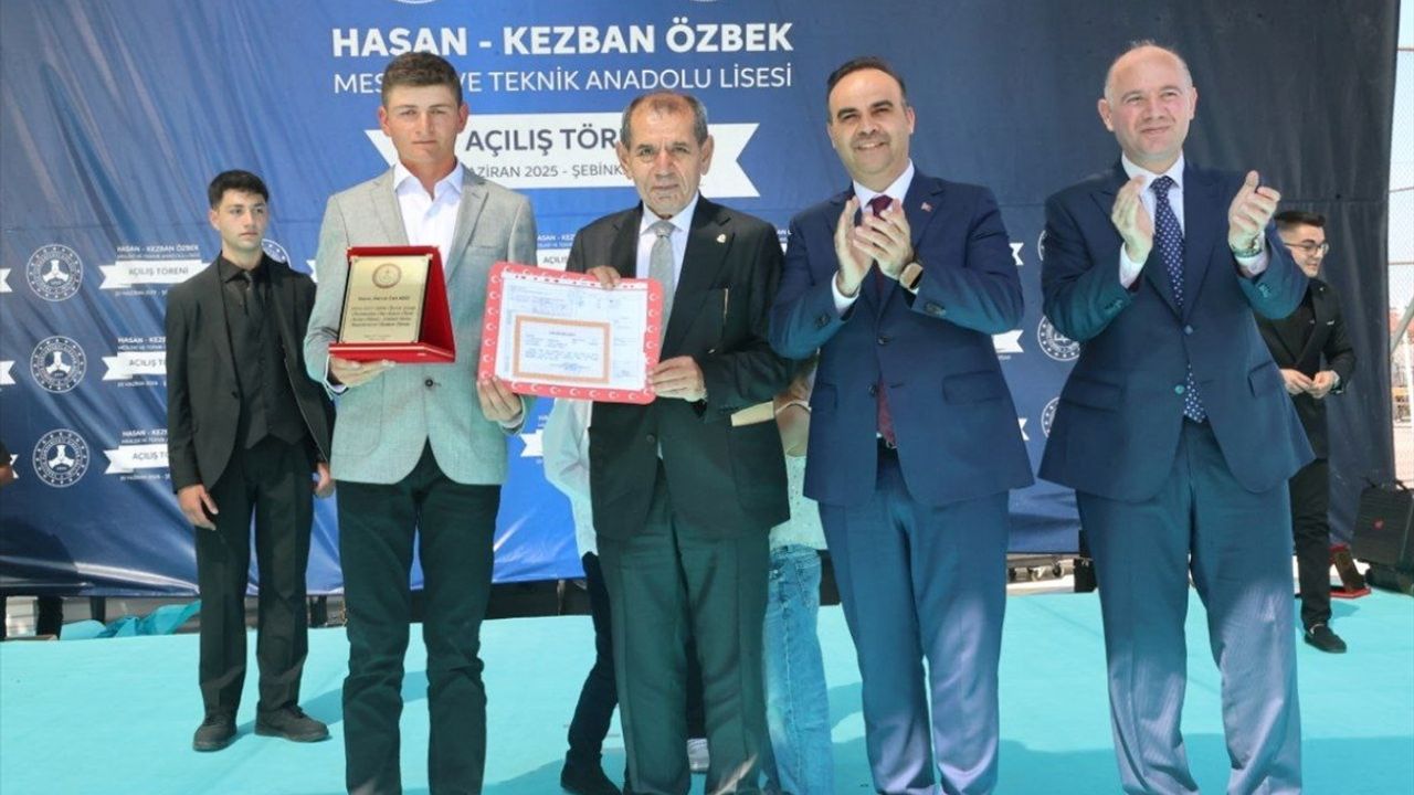 Giresun'da Mesleki ve Teknik Anadolu Lisesi Açıldı: Bakan Kacır Türkiye'nin Eğitim ve Teknoloji Vizyonunu Paylaştı