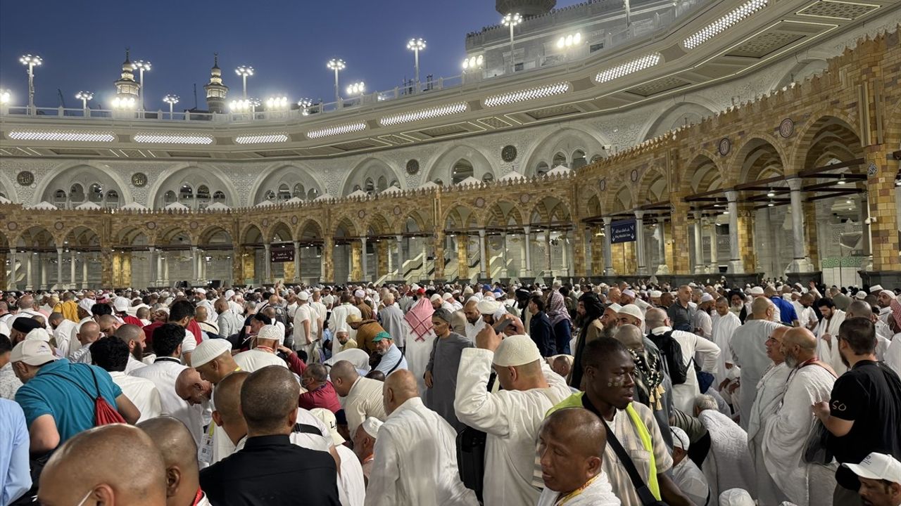 Hacılar Kabe'ye Veda Hazırlığında