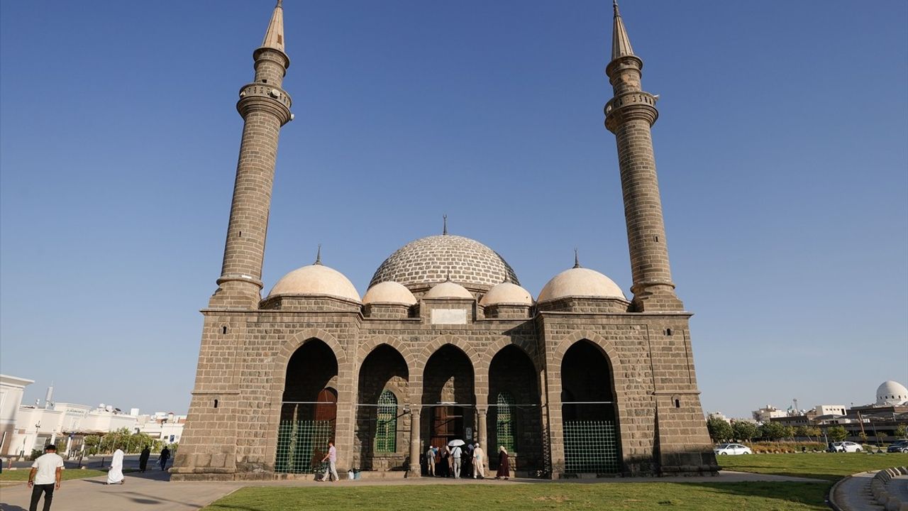 Hacılar, Osmanlı Yadigarı Medine Tren İstasyonu Müzesi'ni Ziyaret Etti