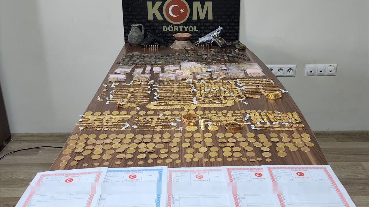 Hatay'da Düşük Ayarlı Altın Sattığı İddiasıyla 5 Kuyumcu Gözaltına Alındı