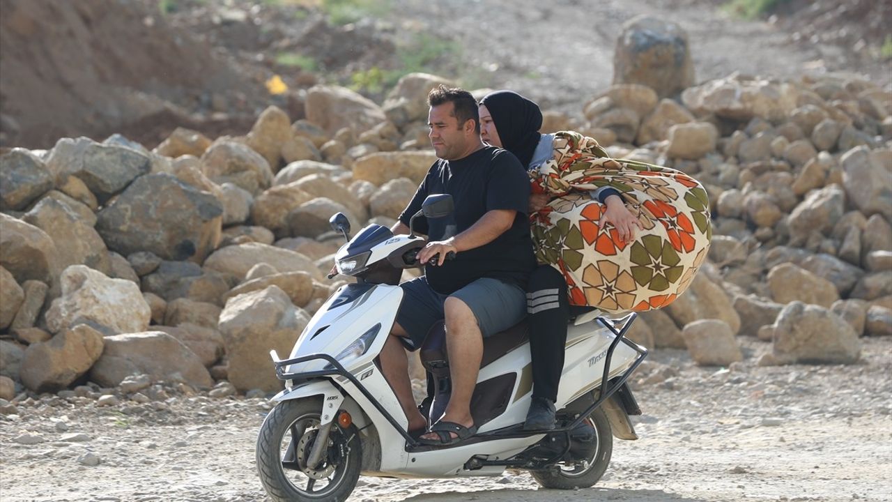 Hatay'da Orman Yangını: 160 Hane Boşaltıldı, 1500 Kişi Tahliye Edildi