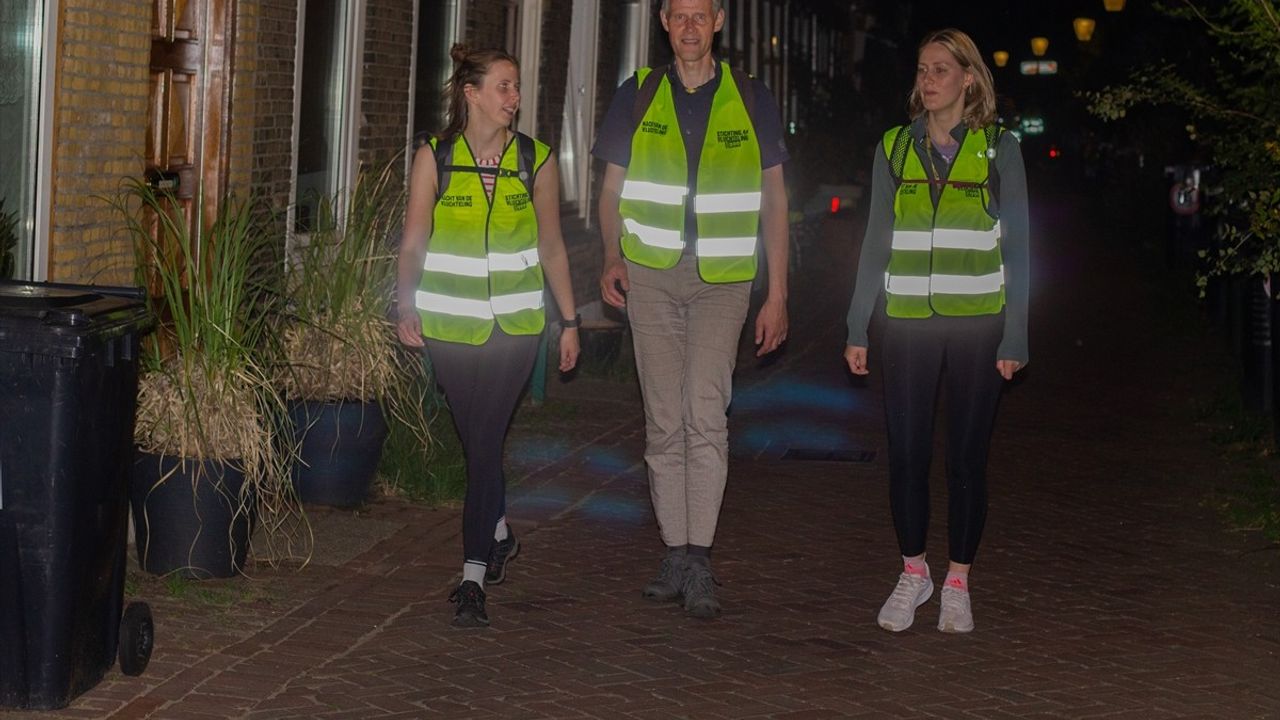 Hollanda'da Mültecilere Destek İçin Yaklaşık 8 Bin Kişi Yürüdü