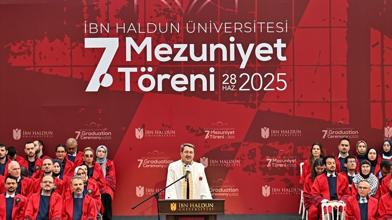 İbn Haldun Üniversitesi'nde 7. Mezuniyet Töreni Gerçekleşti