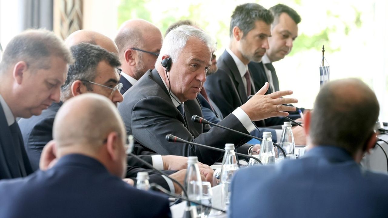 İçişleri Bakanı Ali Yerlikaya, Sofya'da Üçlü Bakanlar Görüşmesi'ne Katıldı