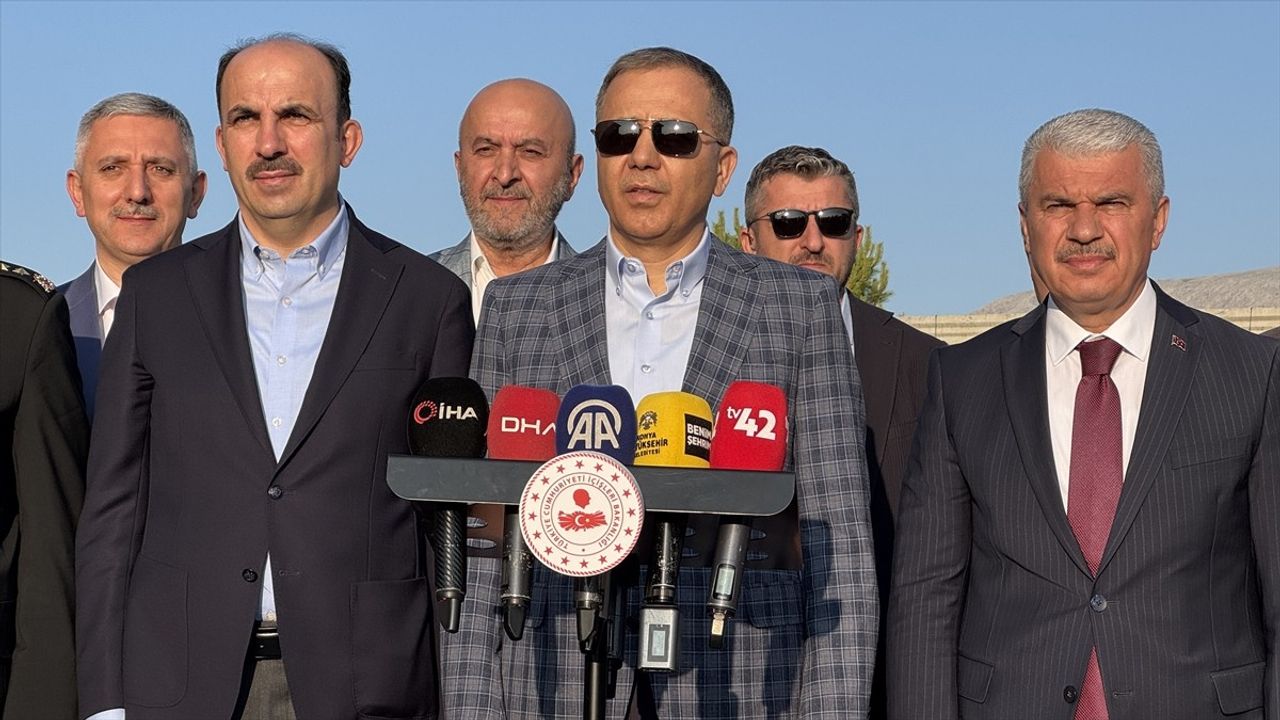 İçişleri Bakanı Yerlikaya, Bayramda Trafik Güvenliği İçin Uyarılarda Bulundu