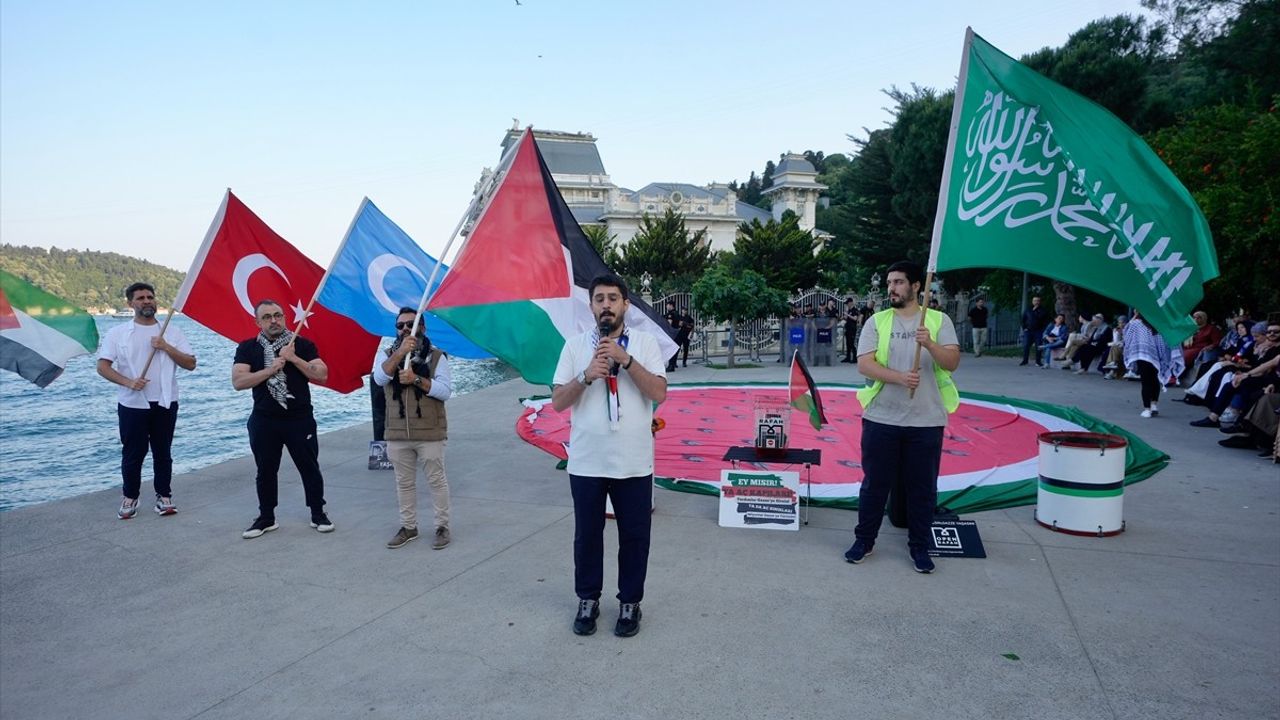 İstanbul'da Gazze İçin 48 Saat Sürecek Nöbet Eylemi Başladı