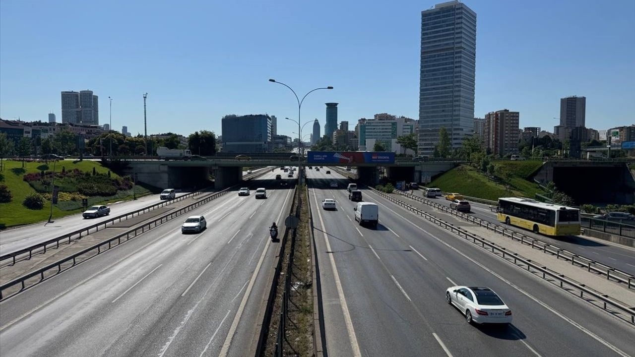 İstanbul'da Kurban Bayramı Arifesinde Trafik Yoğunluğu Yok