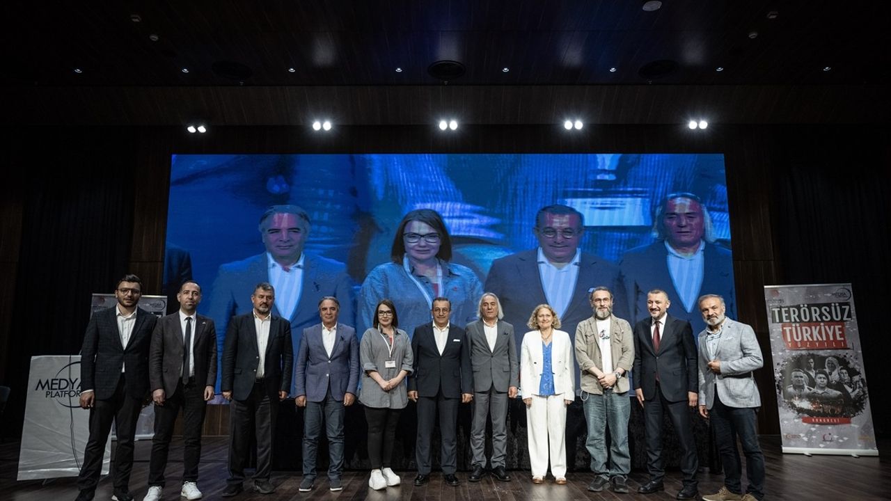 İstanbul'da 'Terörsüz Türkiye Yüzyılı Kongresi' Devam Ediyor