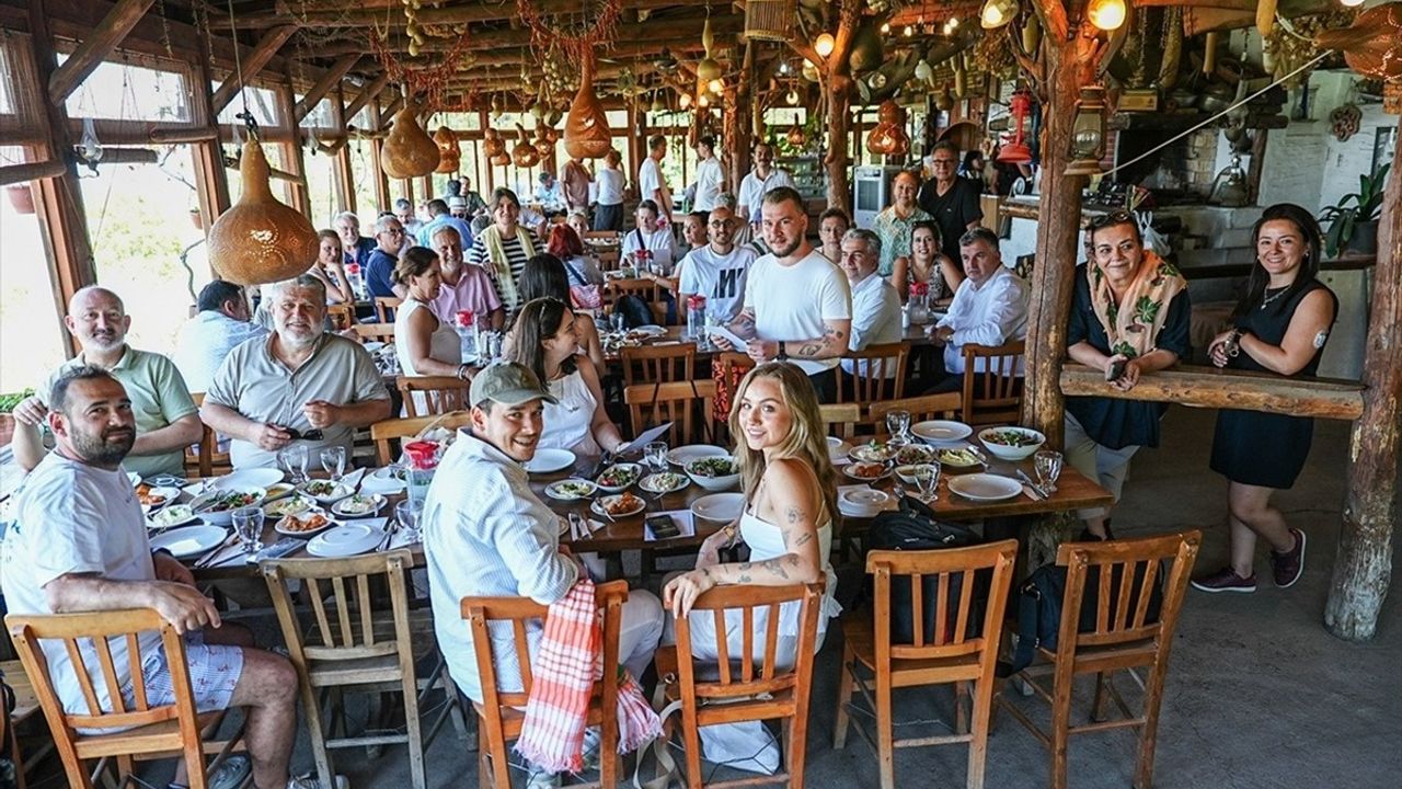 İzmir'de Efeler Yolu Gastronomi Günleri Etkinliği Gerçekleştirildi