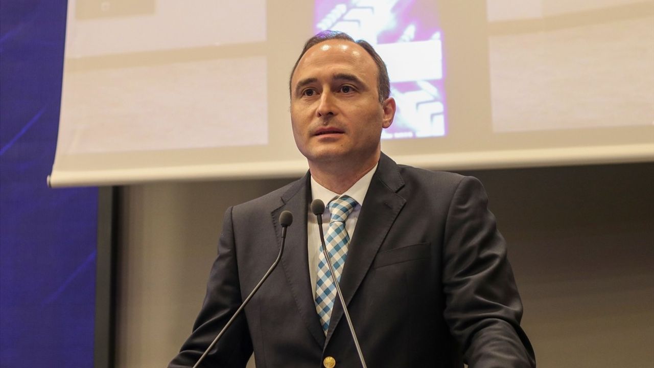 İzmir'de KOBİ'lere ABD Pazarındaki Ticari Fırsatlar Anlatıldı