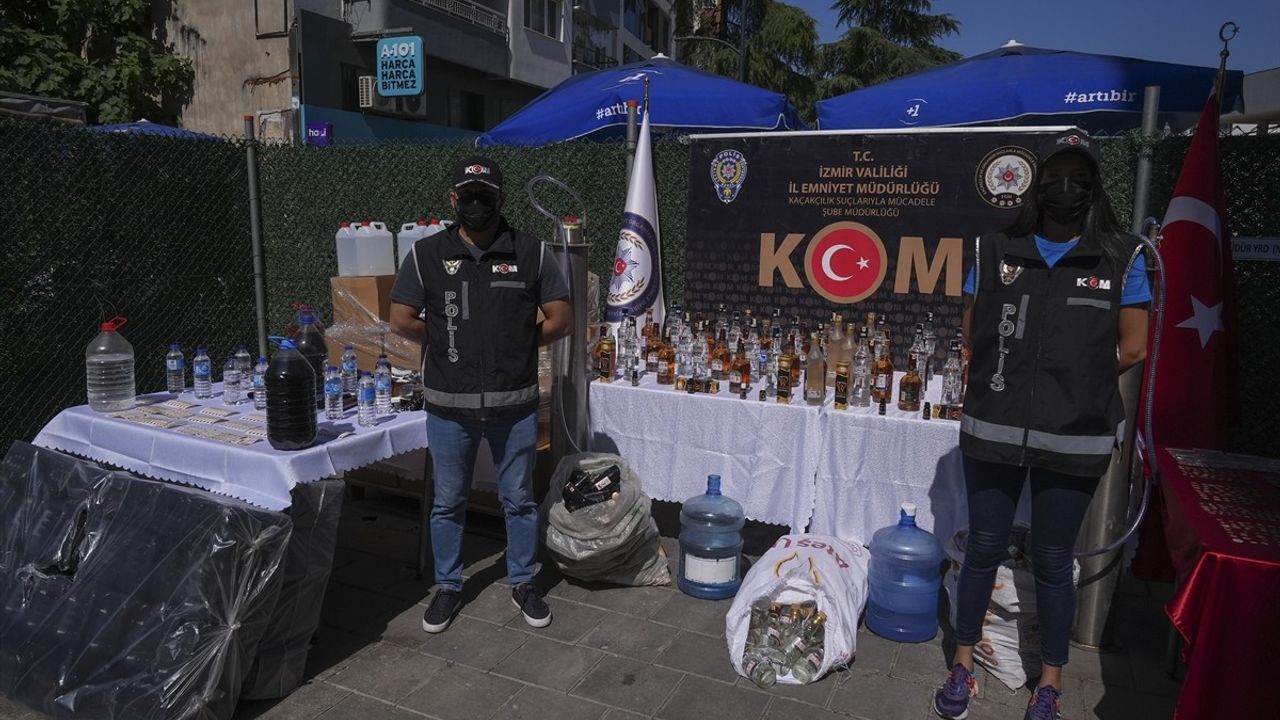 İzmir'de Sahte İçecek Operasyonu: 6 Şüpheli Tutuklandı